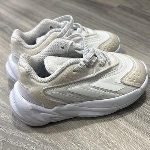 Toddler ADIDAS sneakers size 5k